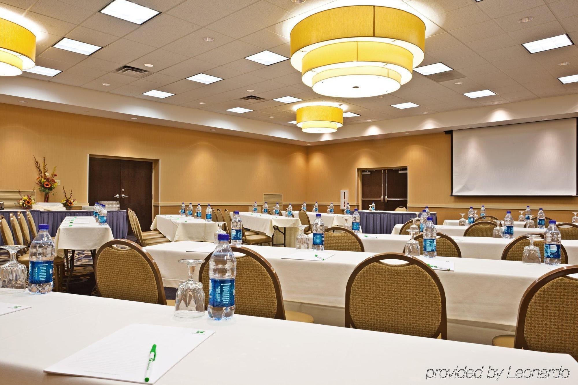 אלק גרוב וילאג' Holiday Inn Chicago - Elk Grove, An Ihg Hotel מתקנים תמונה