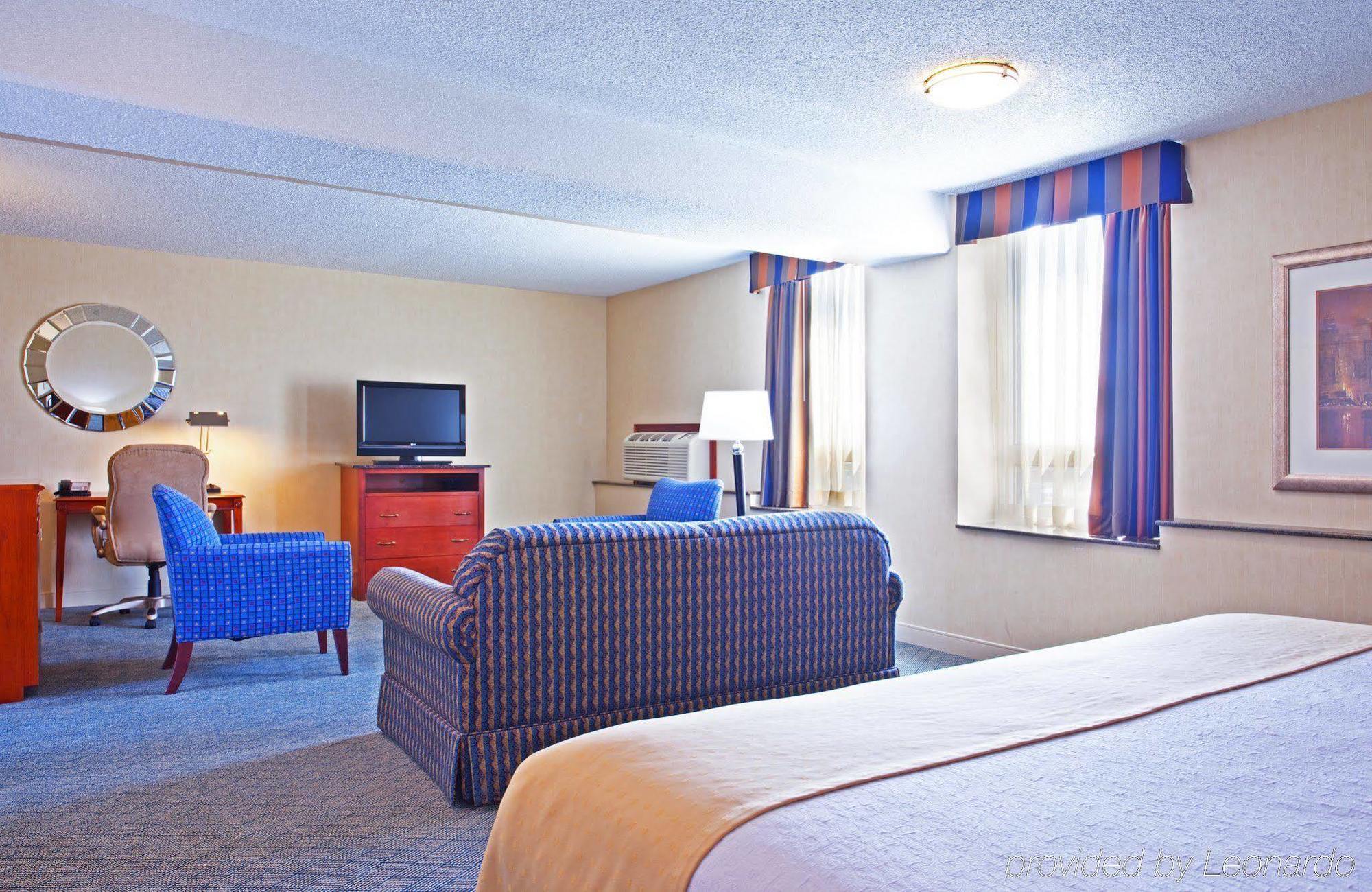 אלק גרוב וילאג' Holiday Inn Chicago - Elk Grove, An Ihg Hotel מראה חיצוני תמונה