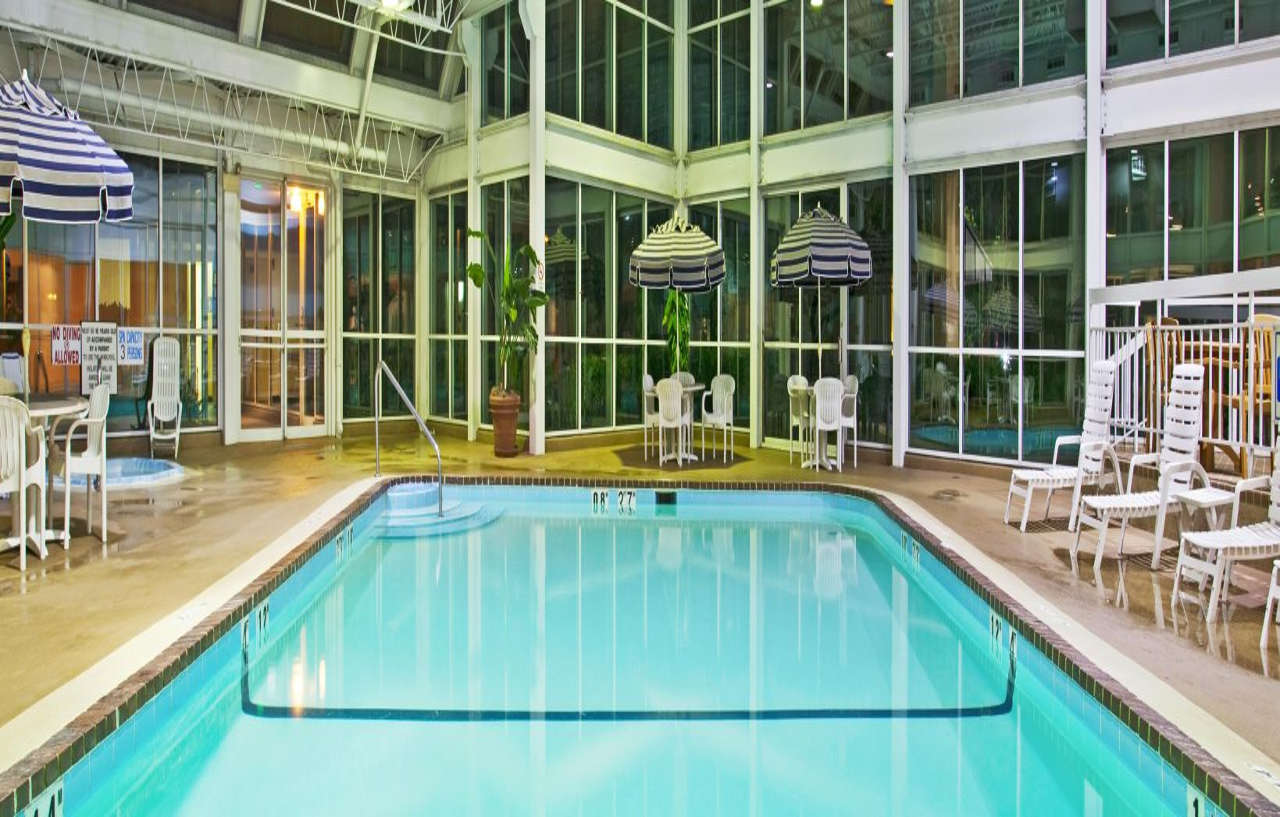 אלק גרוב וילאג' Holiday Inn Chicago - Elk Grove, An Ihg Hotel מראה חיצוני תמונה